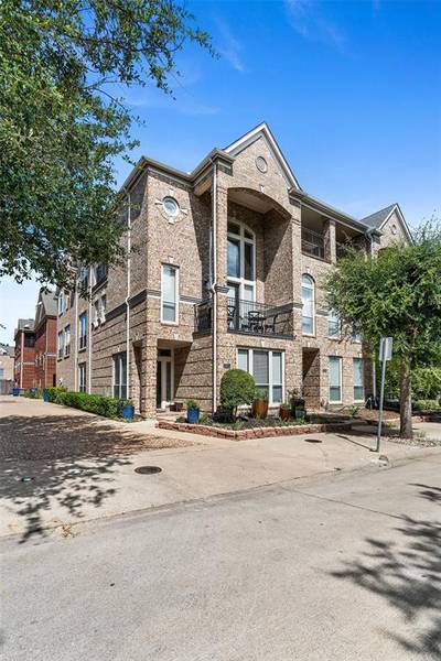 2921 Hallsville Street, Dallas, TX 75204