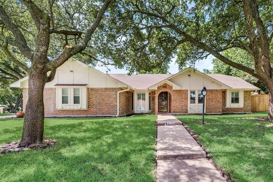 3609 Wilkie Way, Fort Worth, TX 76133