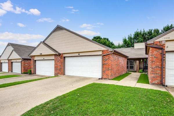 1012 Woburn Drive #1012,  Garland,  TX 75043