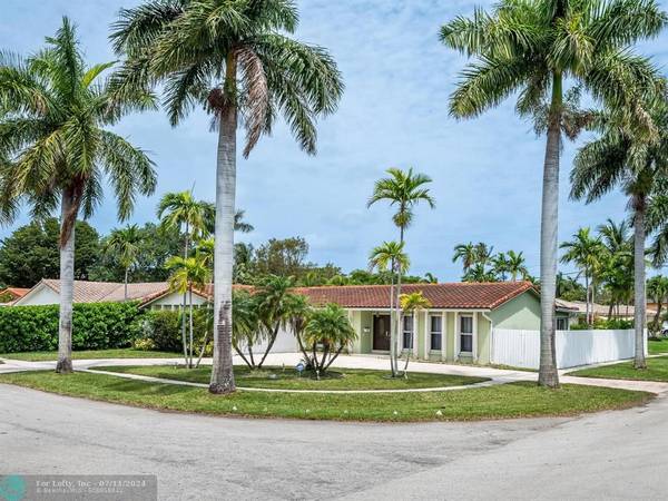 1251 FUNSTON ST,  Hollywood,  FL 33019