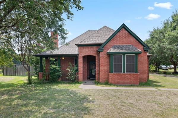 304 Janis Lane, Krugerville, TX 76227