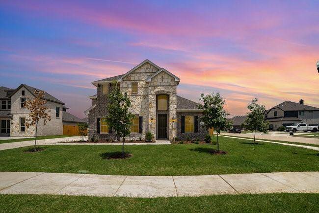 902 Lauren Drive, Midlothian, TX 76065