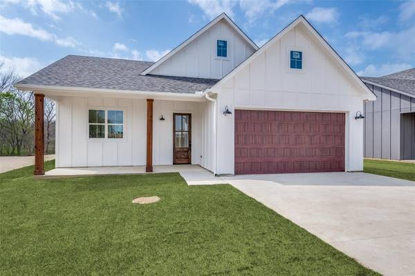 408 Demoye Lane, Aubrey, TX 76227