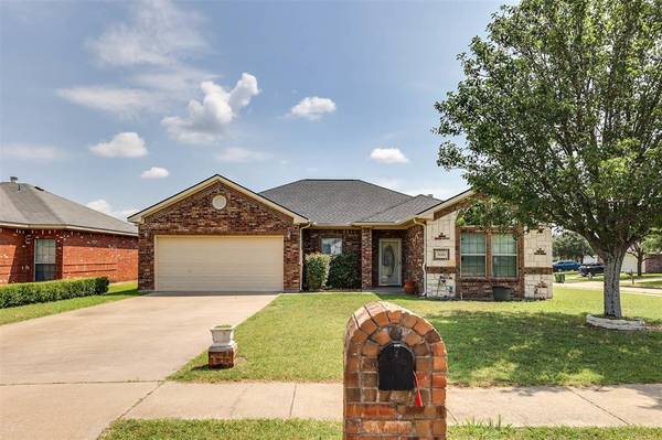 1610 Makayla Lane,  Seagoville,  TX 75159