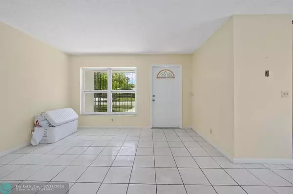 Delray Beach, FL 33444,1038 Sunset Ave