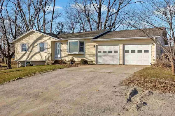 Kalona, IA 52247,5019 Cosgrove Rd SW