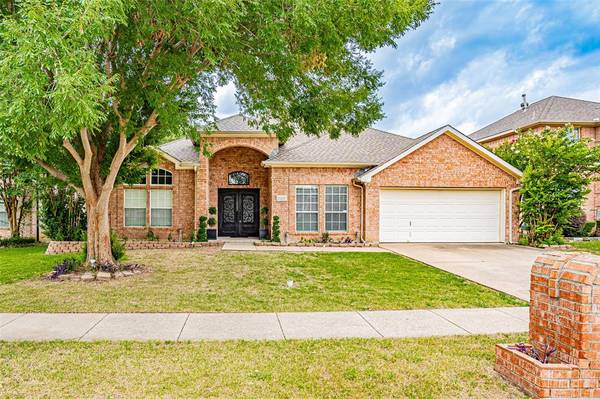 2201 Savannah Drive, Mansfield, TX 76063