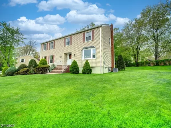 Berkeley Heights Twp., NJ 07922,22 Nancy Pl