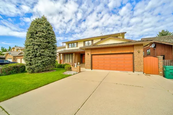 Lethbridge, AB T1K 5C9,30 Tudor CT S