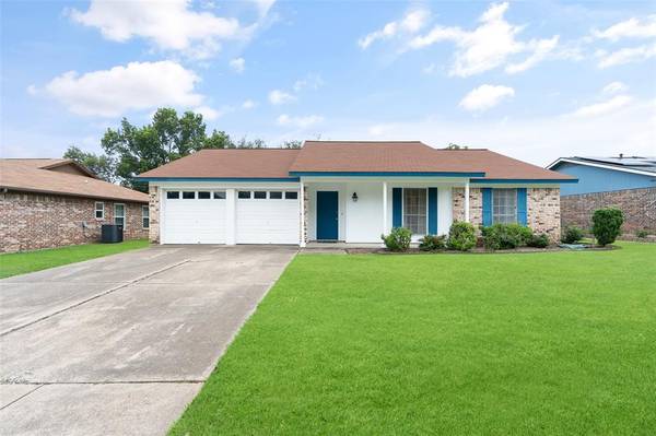 8221 Saint Patrick Street, North Richland Hills, TX 76180