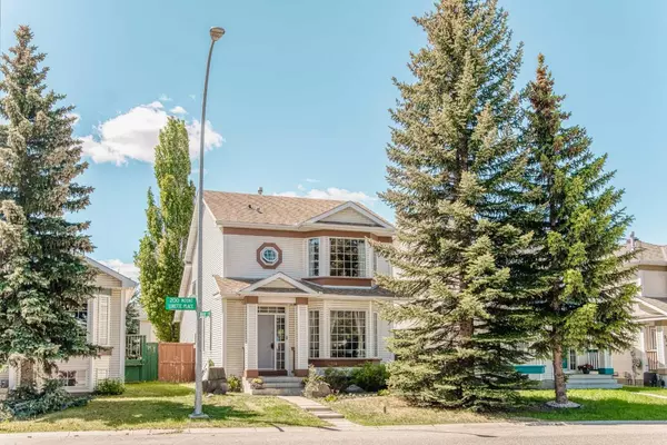 Calgary, AB T2Z 2L9,104 Mt Lorette Close SE