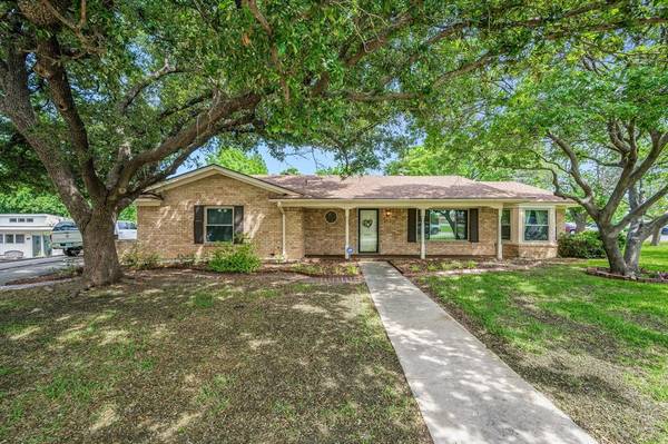 6937 Overhill Road, Fort Worth, TX 76116