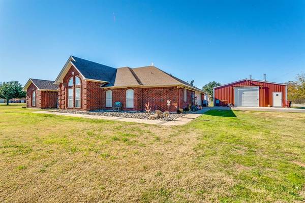 219 Dennis Road, Lipan, TX 76462