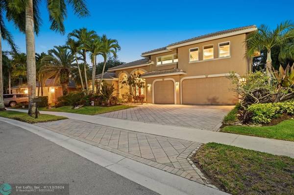 2503 Montclaire Cir, Weston, FL 33327