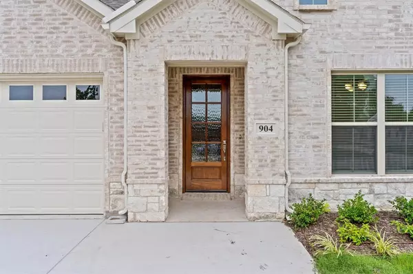 Mckinney, TX 75069,904 Throckmorton Street