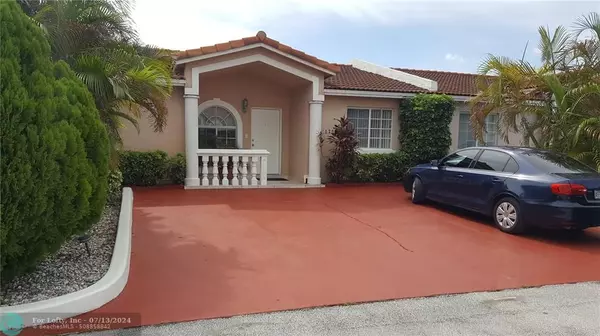 17234 NW 72nd Ave, Miami Gardens, FL 33015