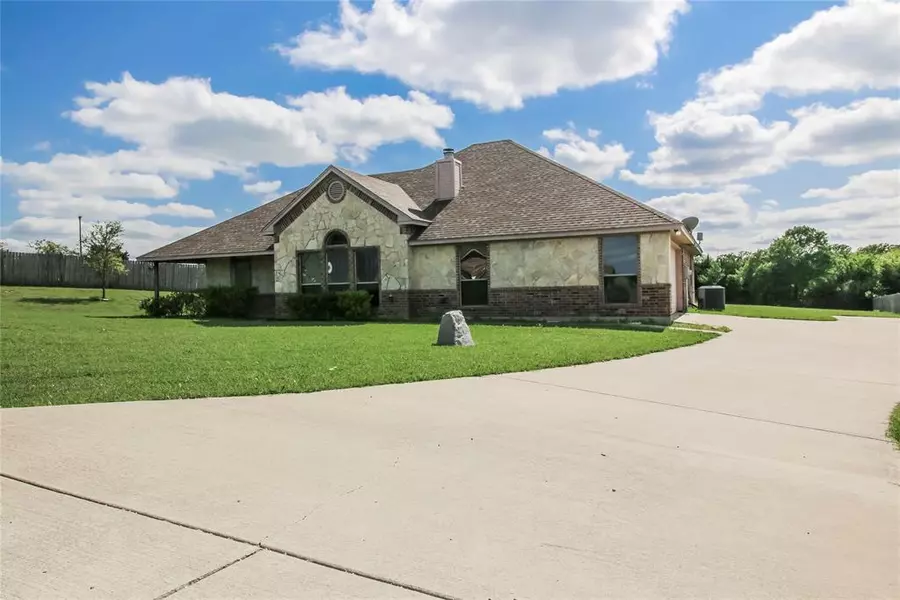 109 Tay Court, Weatherford, TX 76088