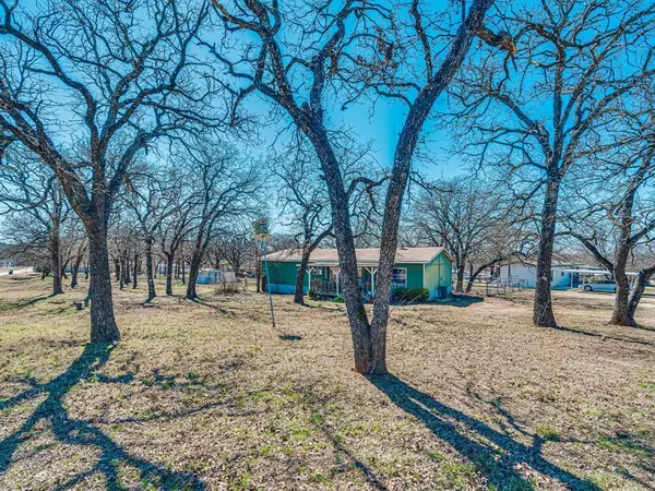 508 Surrey Lane, Burleson, TX 76028