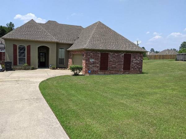 5424 Lakeside Circle, Shreveport, LA 71119