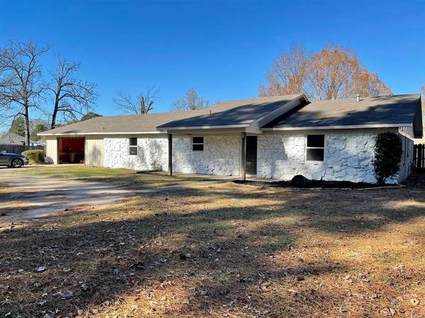 111 Northwood, Nash, TX 75569