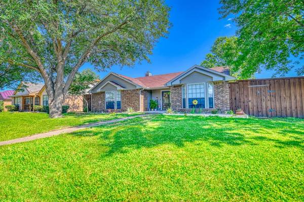 720 Fieldwood Drive, Mesquite, TX 75150