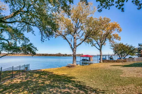 Azle, TX 76020,388 Driftwood Court #2B