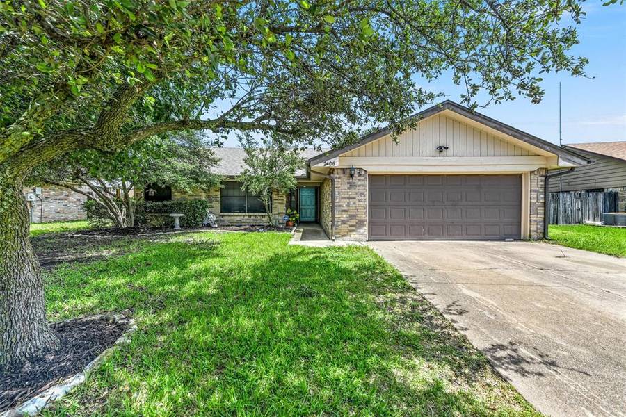 2406 Livingston Lane, Grand Prairie, TX 75052