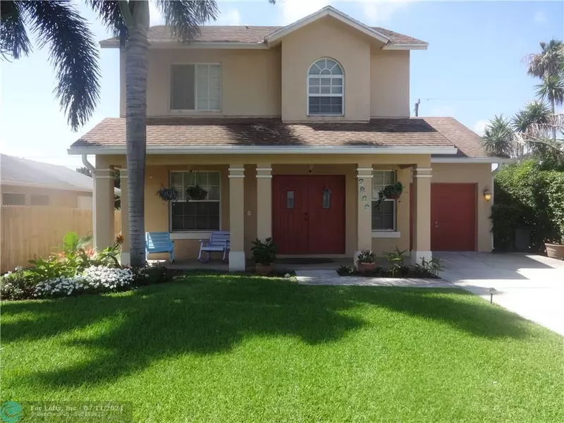 2808 Cambridge Rd, Lake Worth, FL 33462