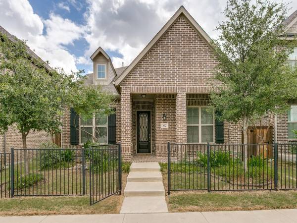 302 Park Drive, Euless, TX 76040