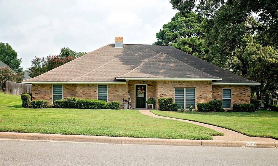 612 Country Club Circle, Athens, TX 75751