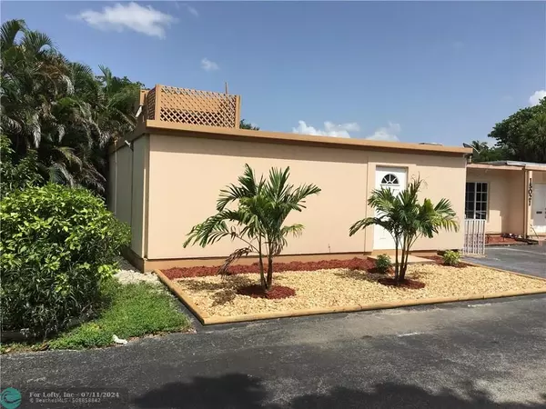 Miami Lakes, FL 33014,15025 Coconut Ave  #15025