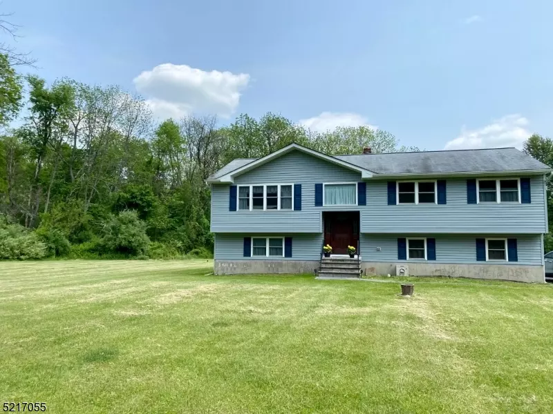 9 Ward Rd, Hardwick Twp., NJ 07825