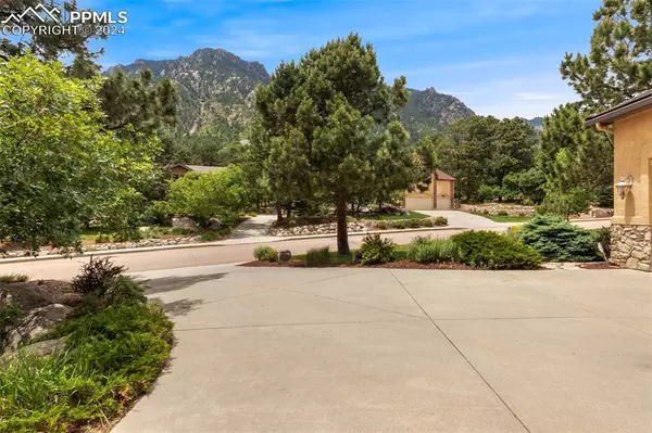 Colorado Springs, CO 80906,630 Paisley DR