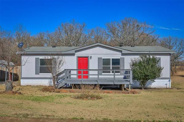 313 Hogan Lane, Whitesboro, TX 76273