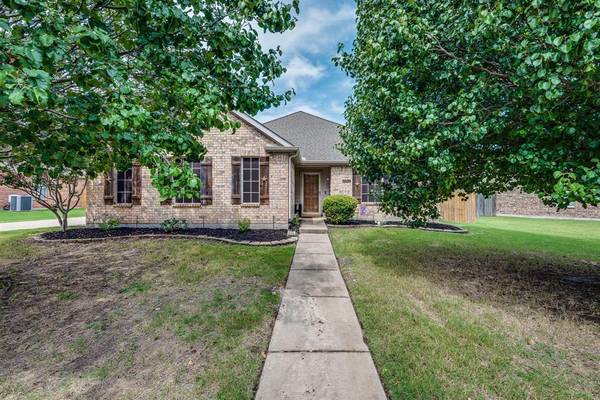 2013 Fawn Drive, Midlothian, TX 76065