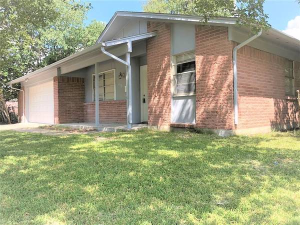 419 E Mona Avenue, Duncanville, TX 75137