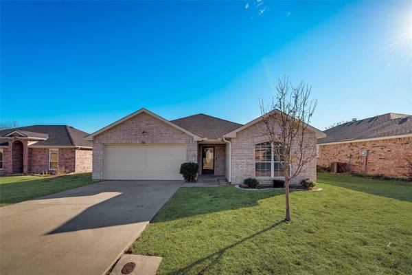 710 Green Acres Lane, Midlothian, TX 76065