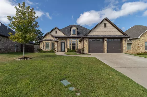 2266 Pinnacle Circle,  Tyler,  TX 75703