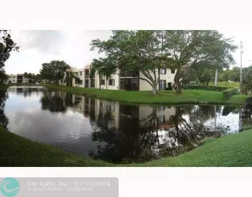 424 Lakeview Dr  #101, Weston, FL 33326