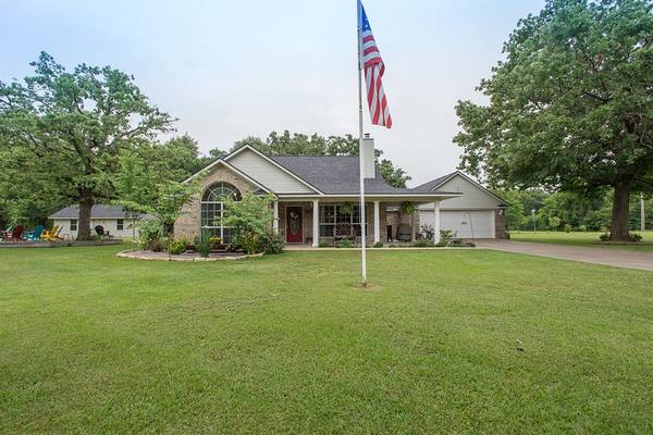 208 Indian Blanket Lane, Trinidad, TX 75163