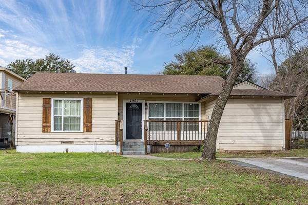 2967 S Edgefield Avenue, Dallas, TX 75224