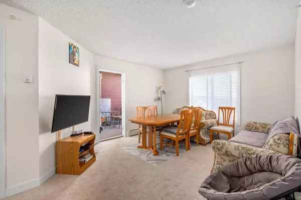 Calgary, AB T2X 2B9,81 Legacy BLVD SE #1426