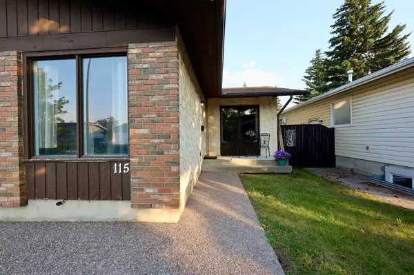 Calgary, AB T2X 1B4,115 Midcrest CRES SE