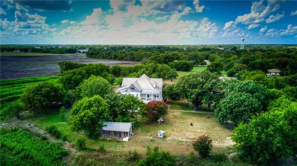 700 E Washington, Milford, TX 76670