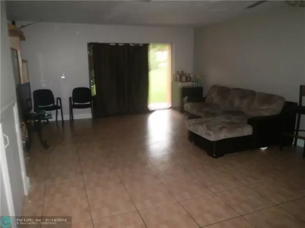 Pembroke Pines, FL 33026,10501 NW 6th St  #10501