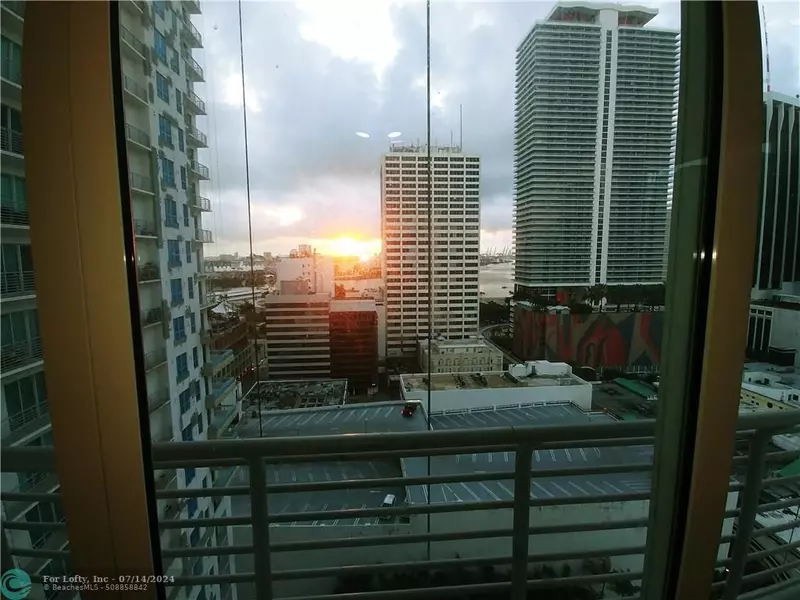 133 NE 2nd Ave  #1812, Miami, FL 33132