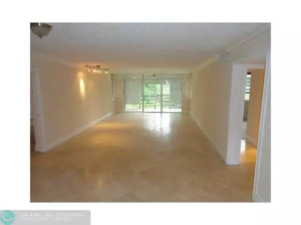 Pompano Beach, FL 33069,4280 Oaks Ter  #205