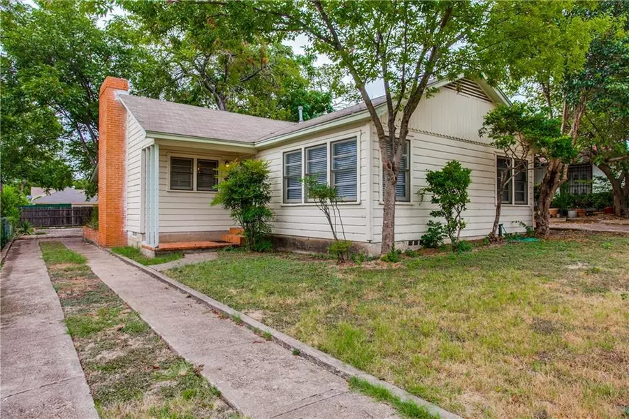 3415 W Clarendon Drive, Dallas, TX 75211