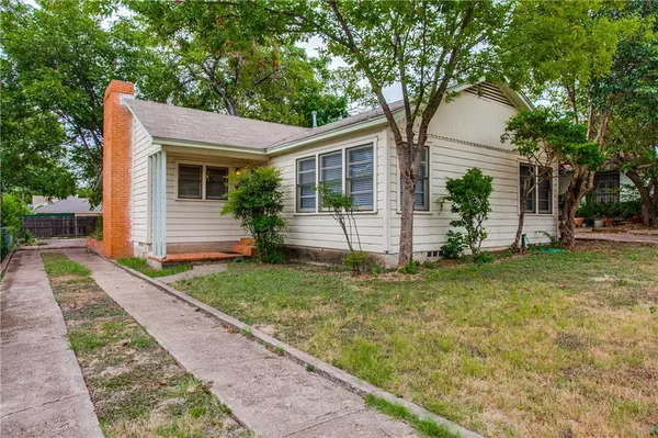 3415 W Clarendon Drive, Dallas, TX 75211