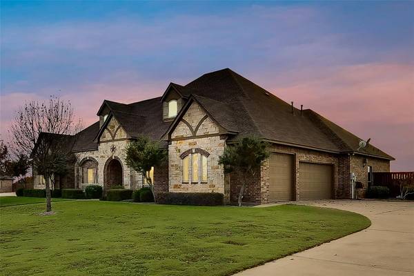 1541 Mcfarland Drive, Midlothian, TX 75167